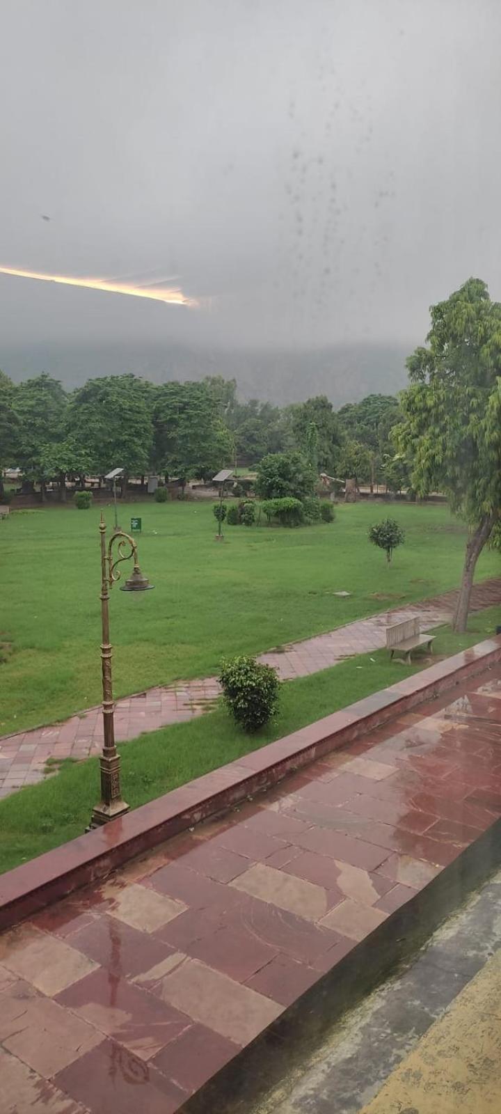 Sukh Sagar Hotel Jaipur Buitenkant foto